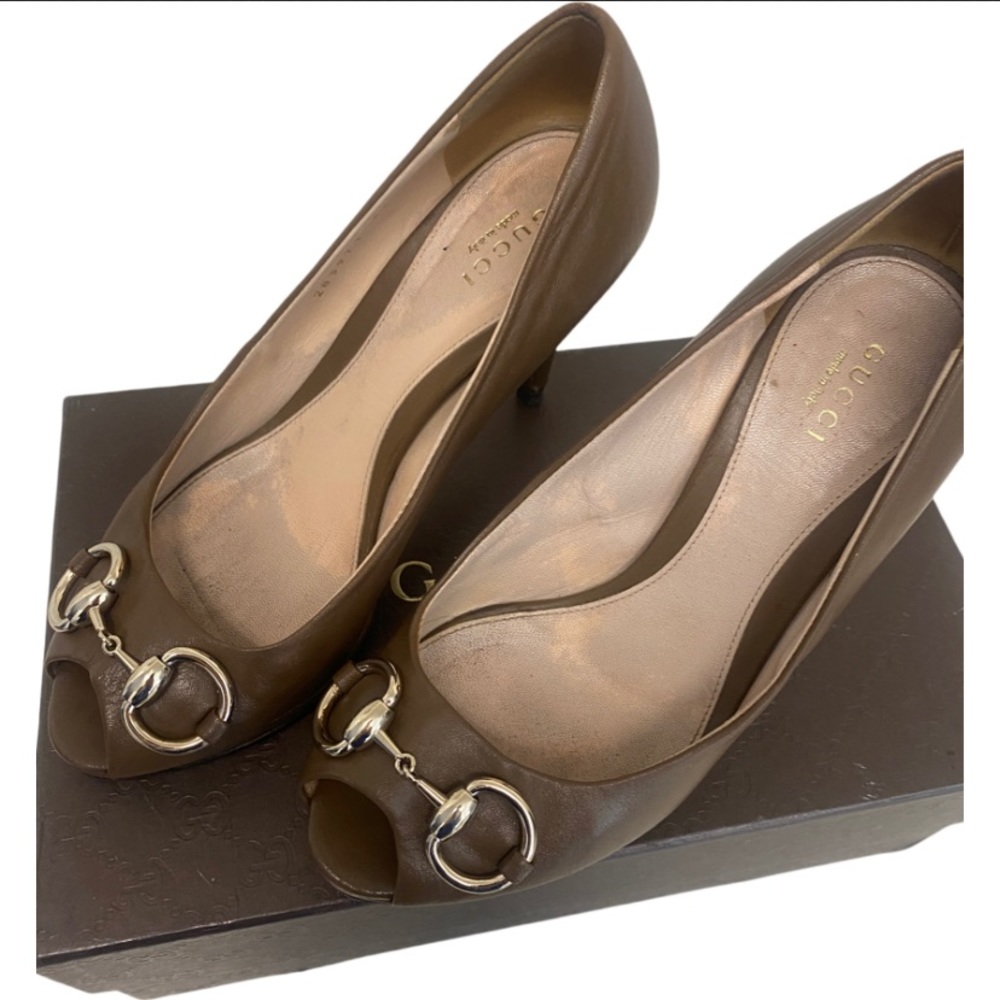 GUCCI, SAND NAPPA CHARLOTTE
